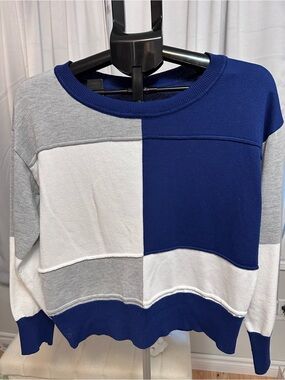 Ladies Blue, White & Gray Colorblock Crewneck light Sweater Size Med